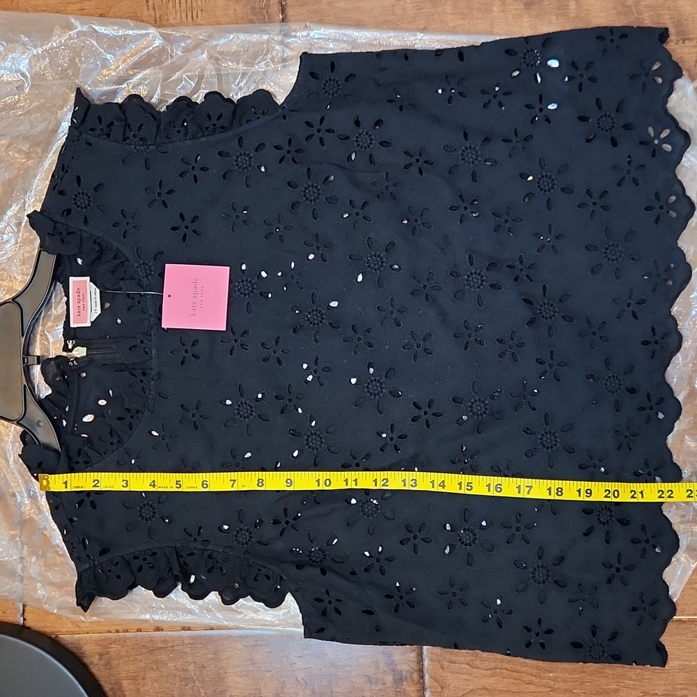 SALE! Kate Spade Black Daisy Eyelet Sleeveless Top Size 14 100% Cotton, Pristine - Picture 15 of 15